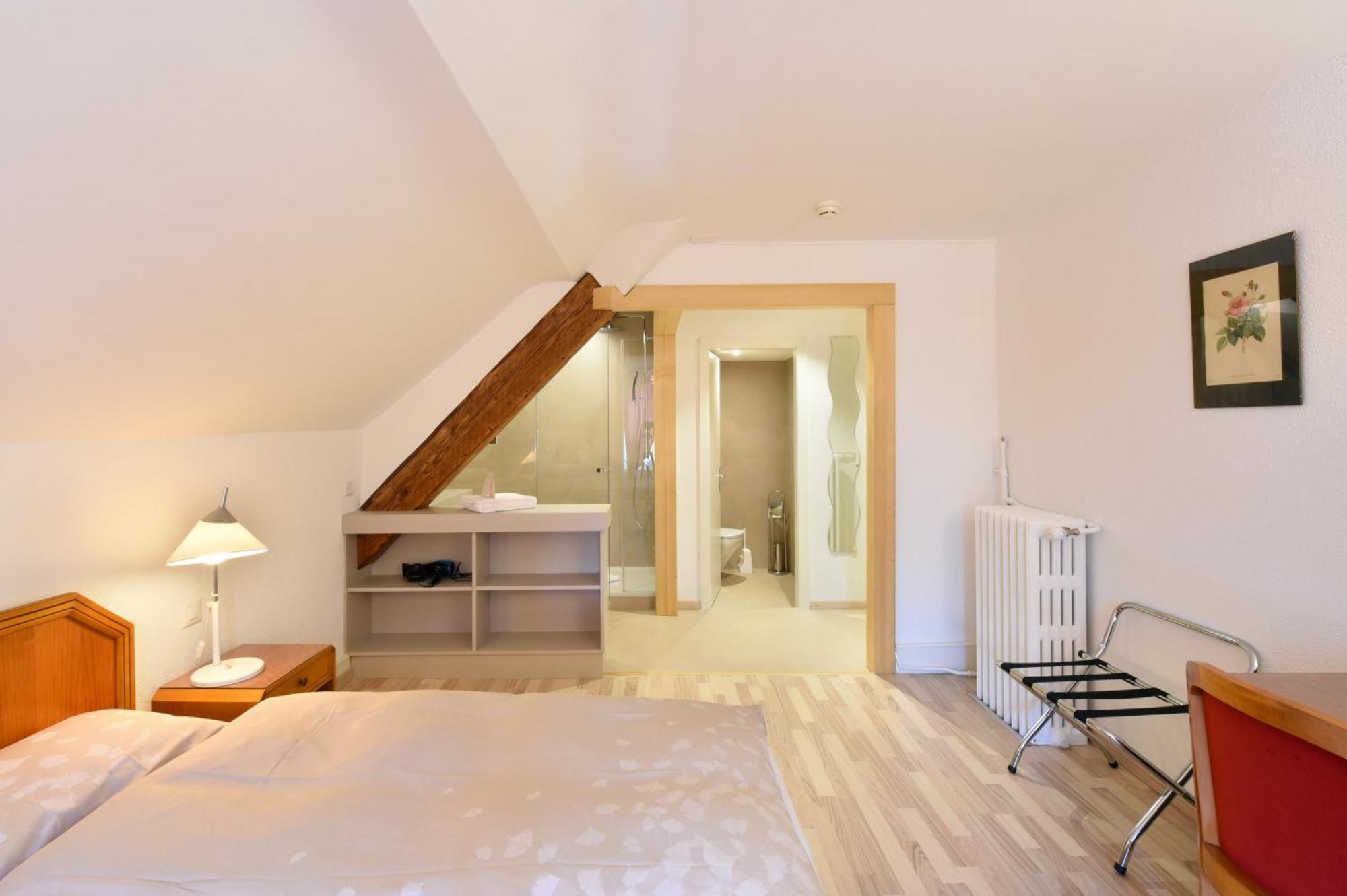 Hôtel de l'Aigle Couvet Habitación foto