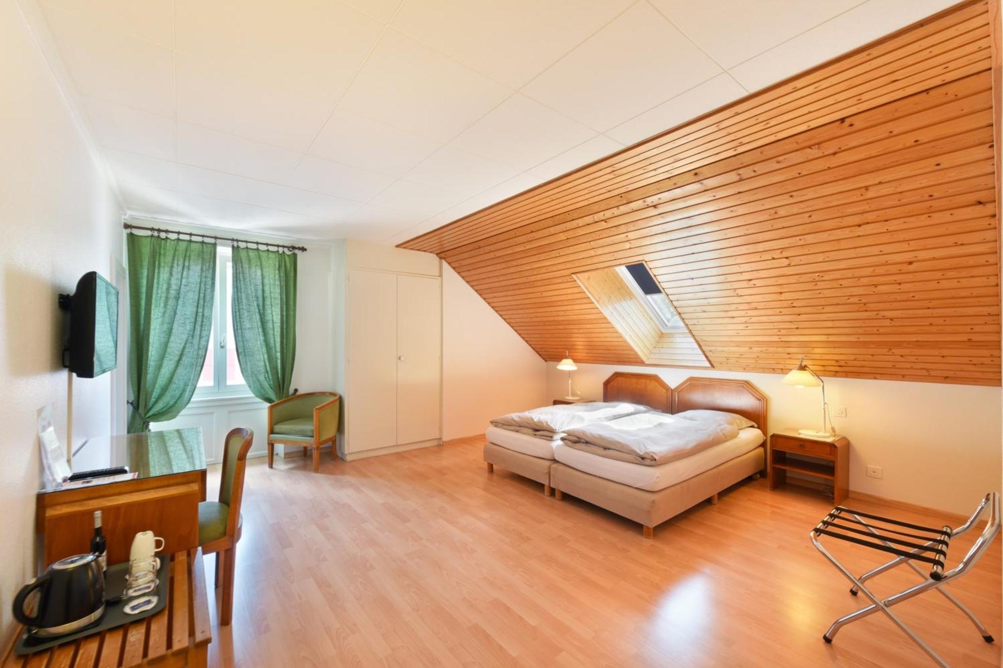Hôtel de l'Aigle Couvet Habitación foto