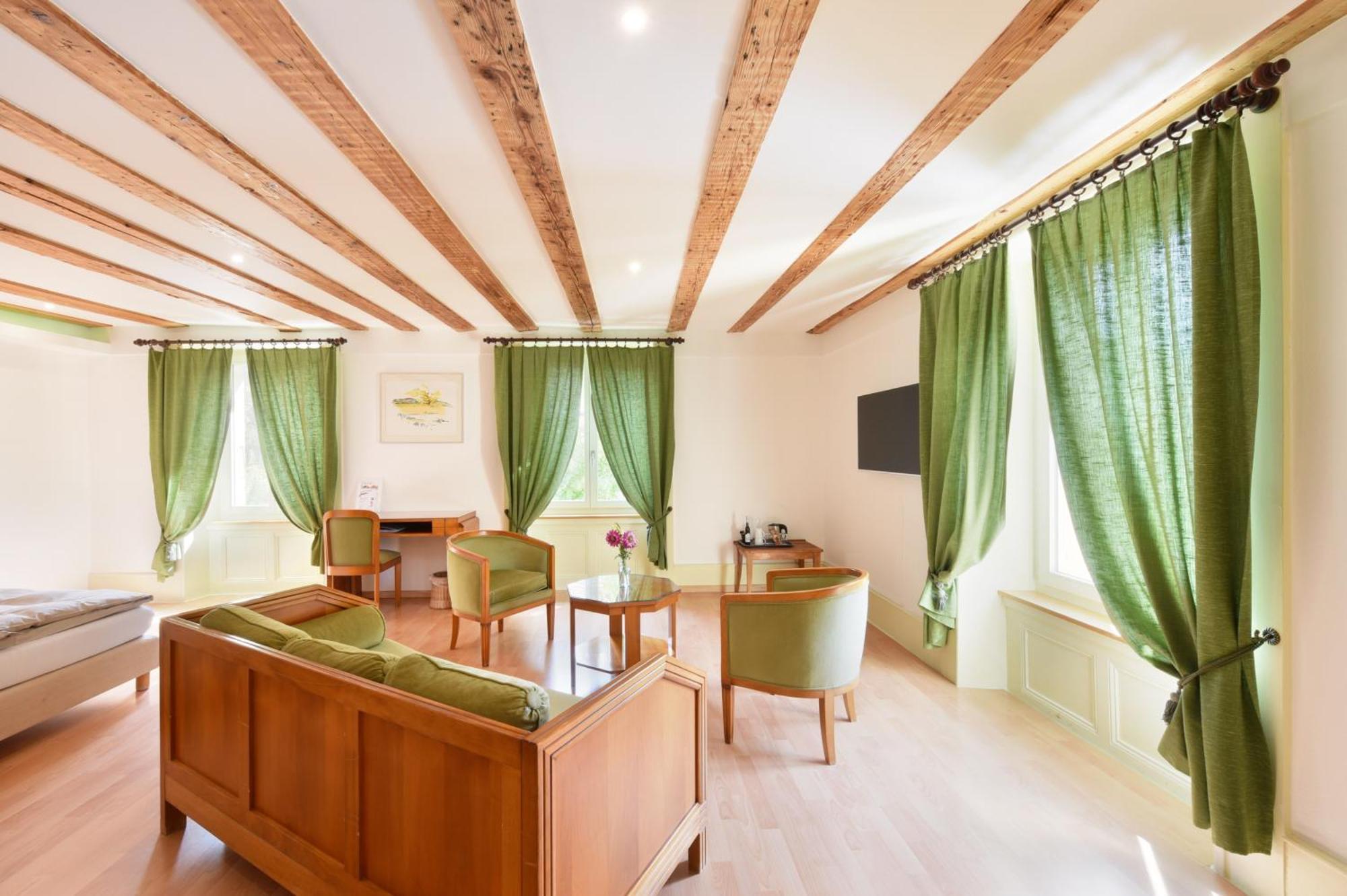 Hôtel de l'Aigle Couvet Habitación foto